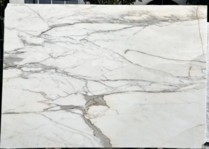 Calacatta Borghini 112”x79”x ¾”