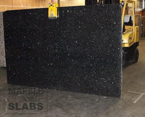 Emerald Pearl Granite Slab – dark green granite with iridescent pearly crystals