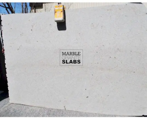 Kashmir White Granite Slab – soft white granite with gray and burgundy speckles
